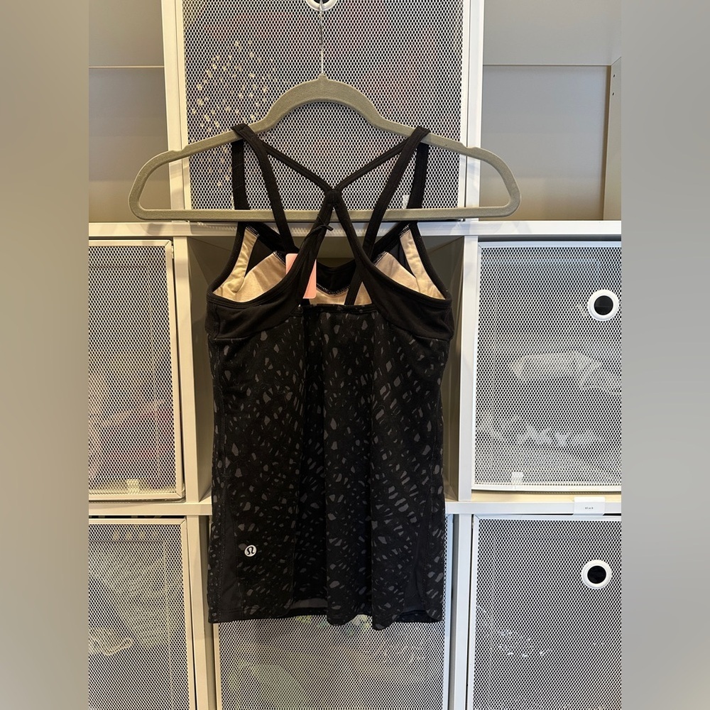 lululemon athletica Black Tank Top| size 6 - Picture 2 of 3